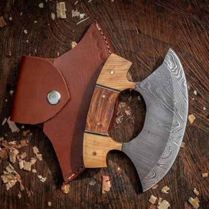 Hand-forged-Damascus-steel-billet-with-intricate-wave-pattern